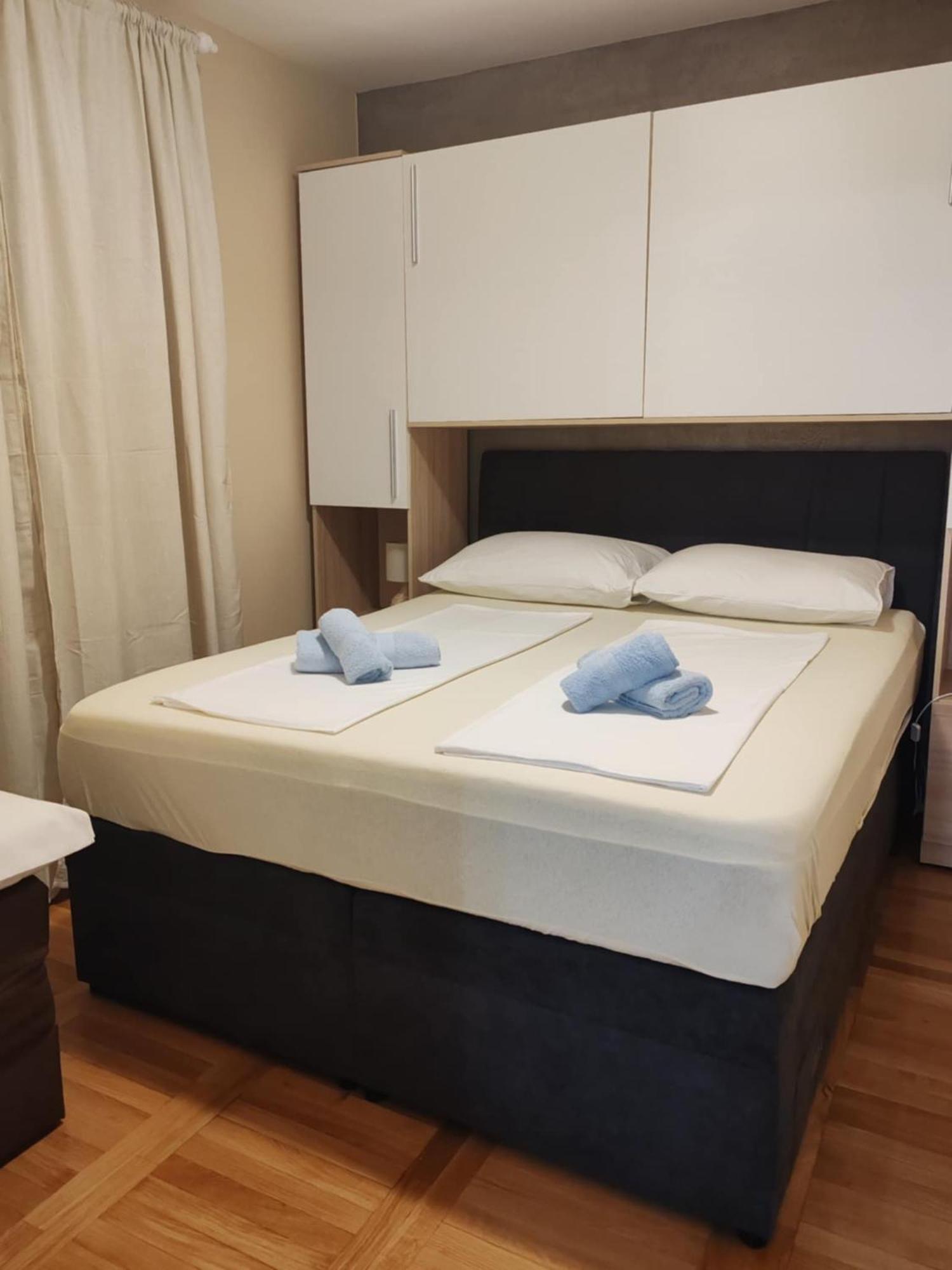 Apartments Bosana XIV Biograd Na Moru Eksteriør bilde